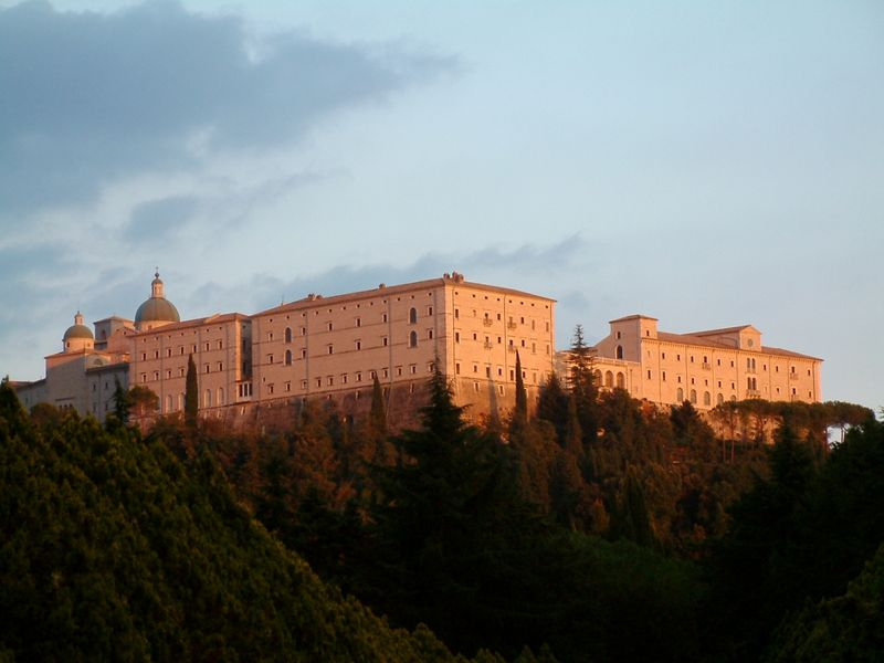 Abadia de Montecassino. Primera fundació de St.Benet