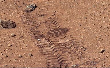 Trazas del Curiosity en Marte